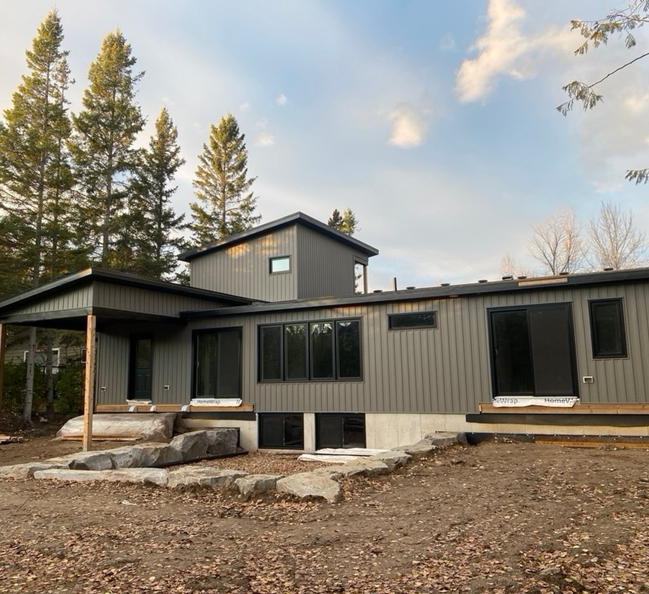 Seamless eavestrough installation in Port Elgin