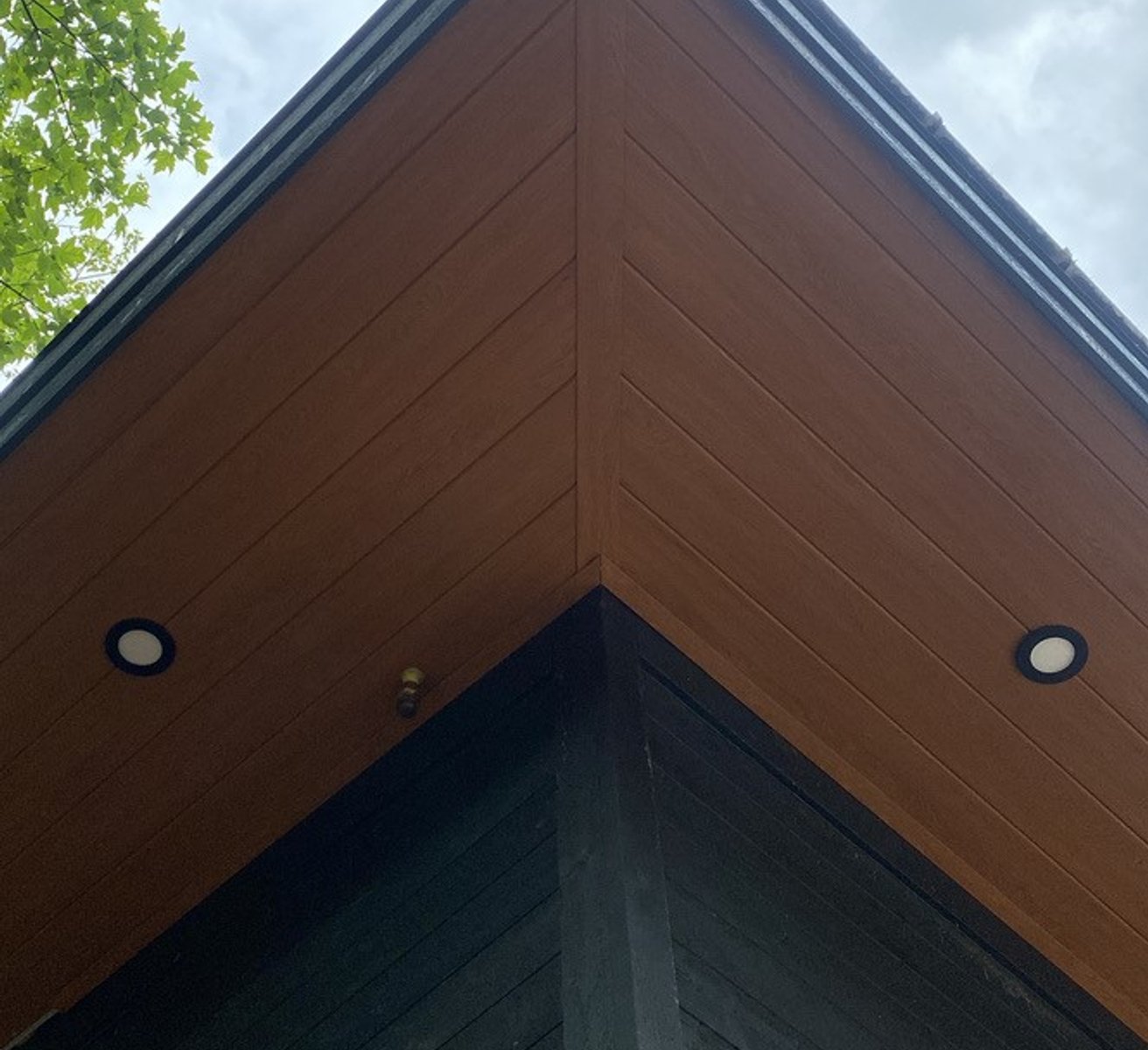 Premium vinyl siding installation in Chesley