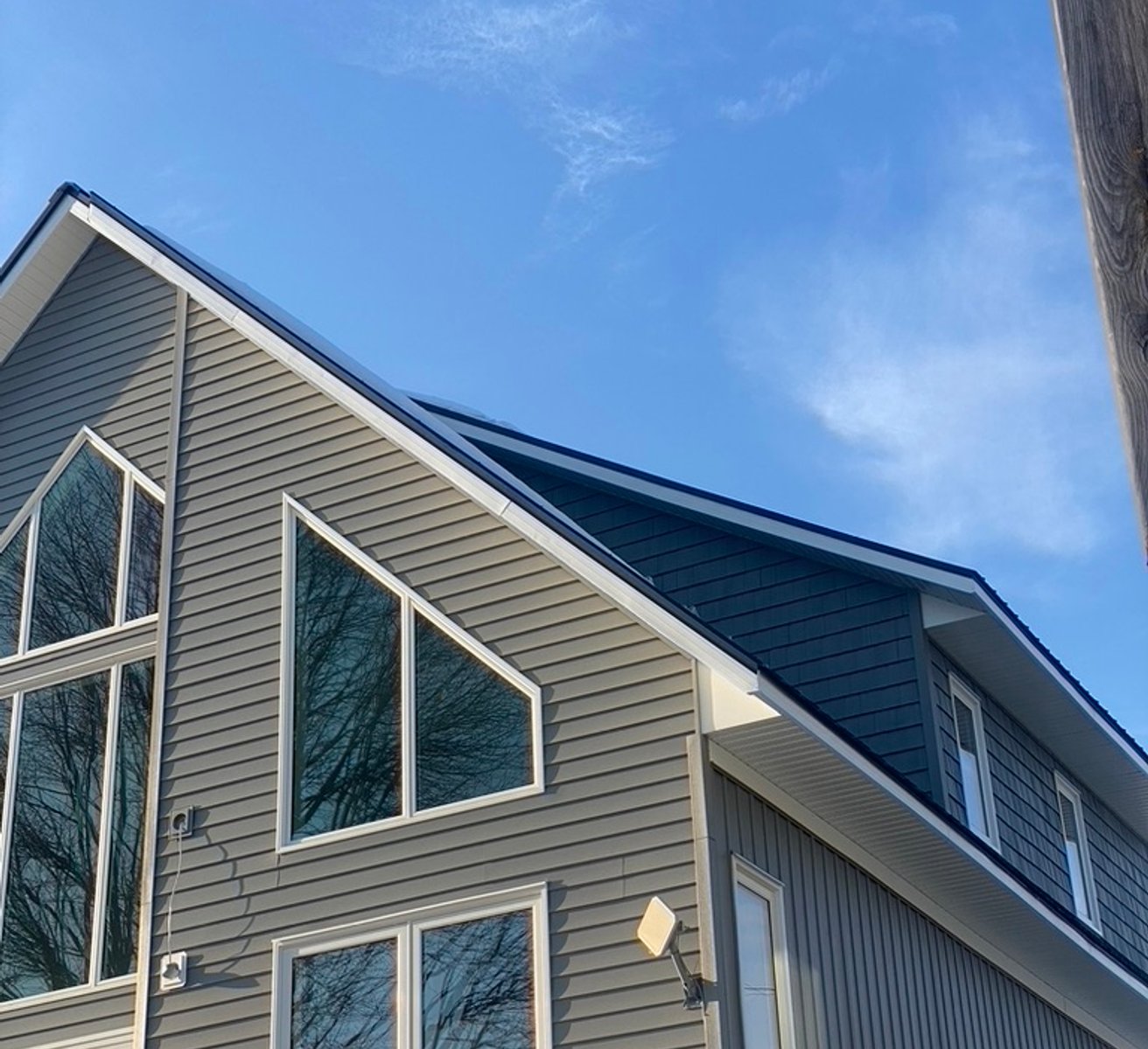 Premium vinyl siding installation in Kincardine