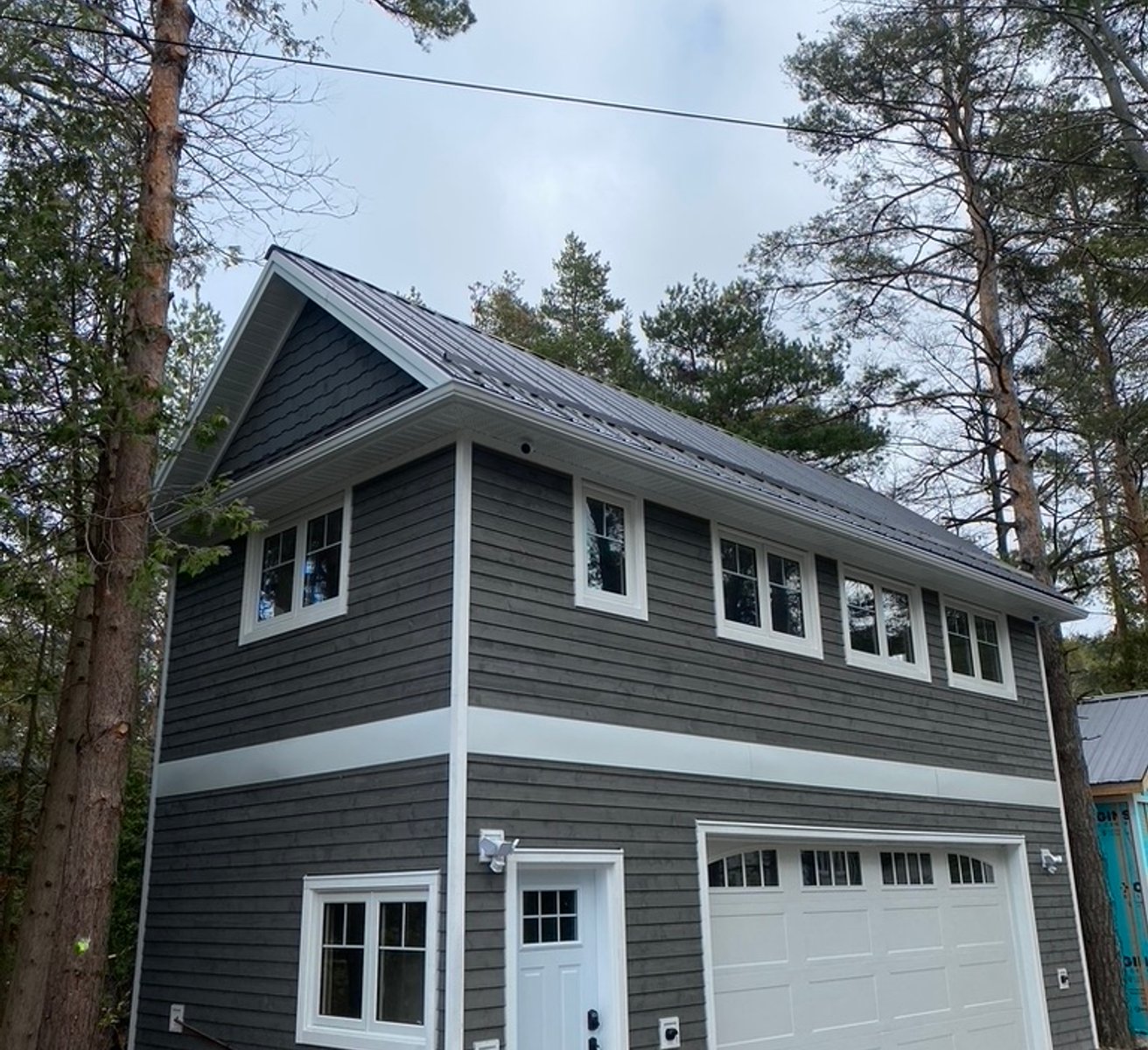 Premium vinyl siding installation in Lucknow